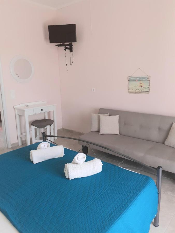 Issos Apartments Agios Georgios  Exterior photo